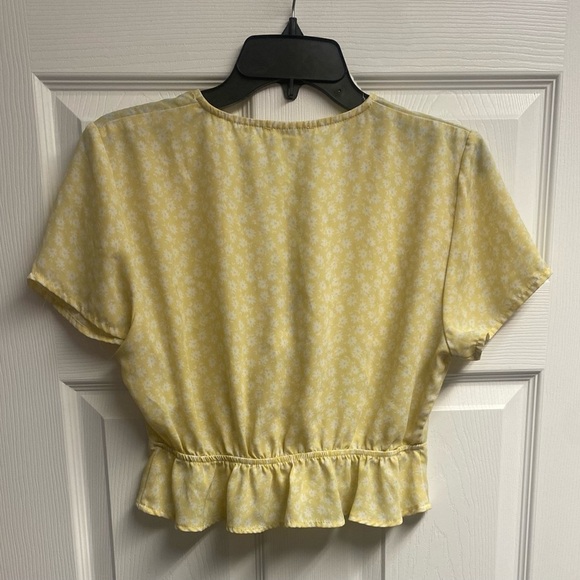 Persaya Floral Lace Up Crop Top W/ Ruffle Size Large - Picture 4 of 4